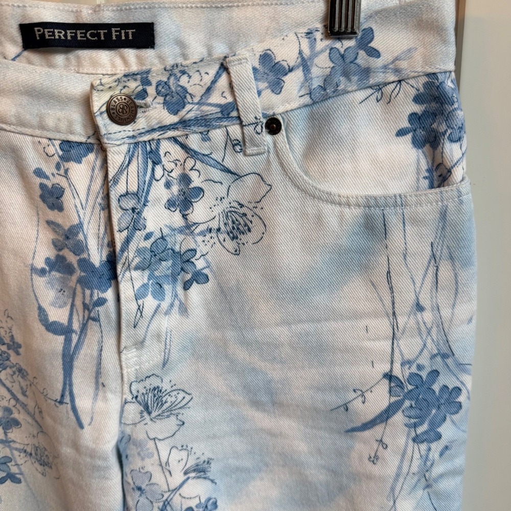 Bill Blass Floral Print Jeans Women 6 Blue White High Rise Cottagecore Coastal
